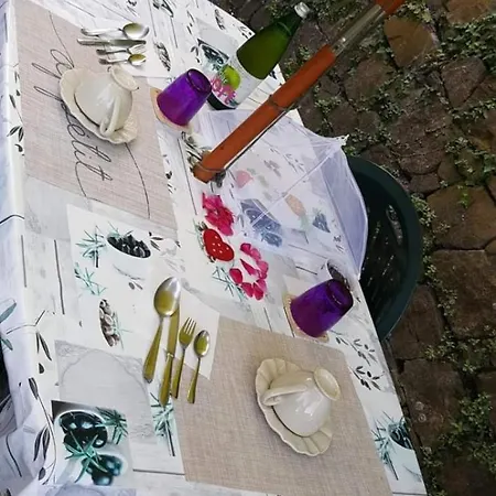L'uliveto D'argento Oda ve Kahvaltı Finale Ligure