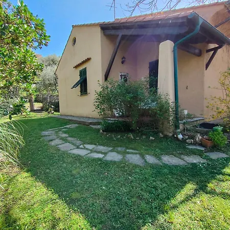 L'uliveto D'argento Bed & Breakfast 3*